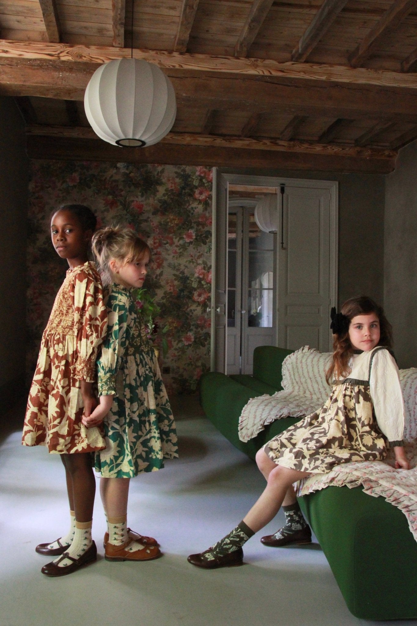 Bonjour diary 　HANDSMOCK DRESS 8y Bonjour Diary Handsmock Dress (Autumnal Green Flowers