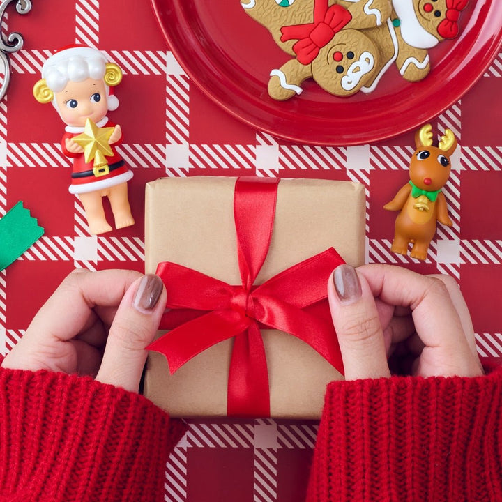 Sonny Angel - Santa's Little Helper Series - Petite Belle