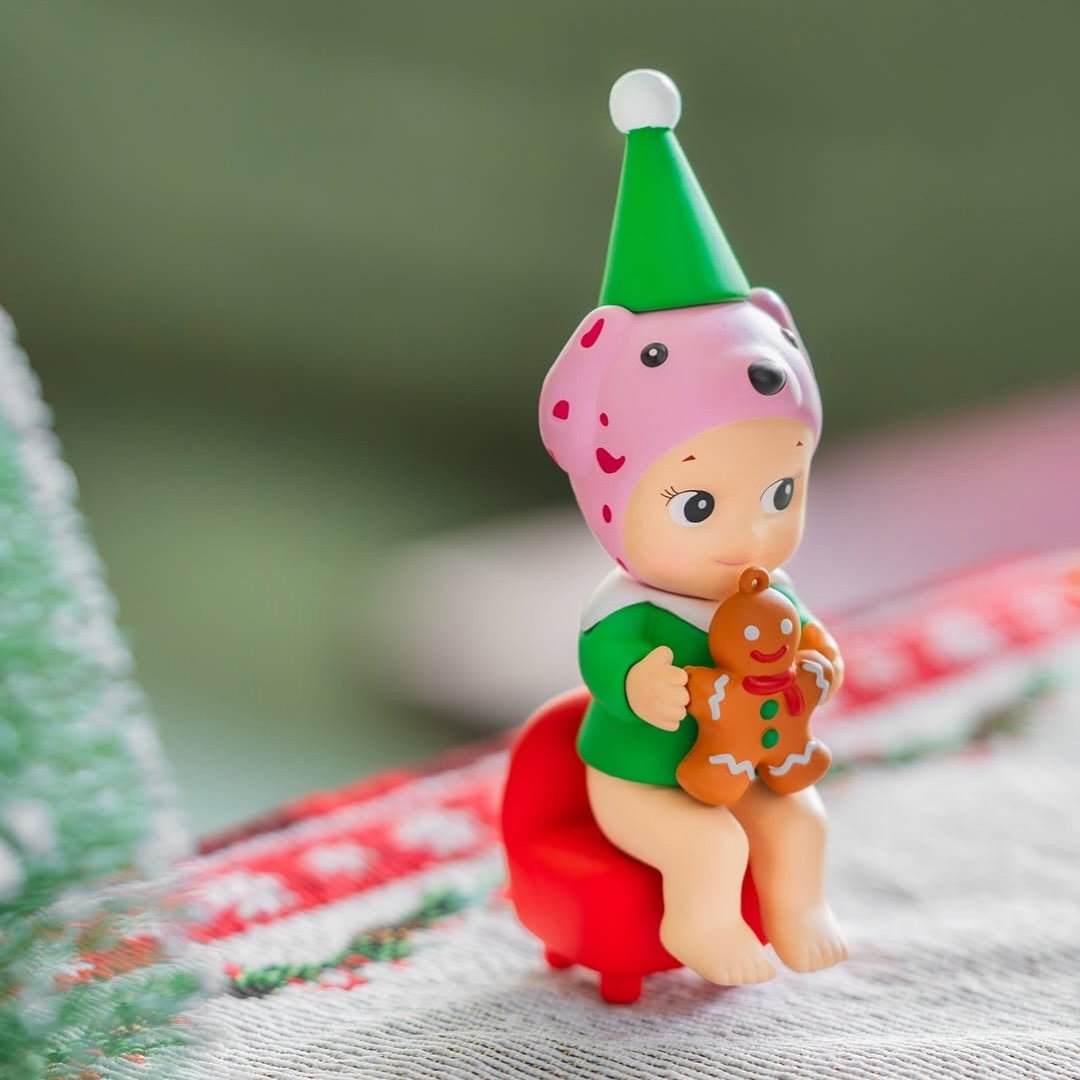 Sonny Angel - Santa's Little Helper Series - Petite Belle