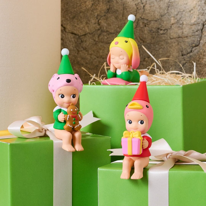 Sonny Angel - Santa's Little Helper Series - Petite Belle