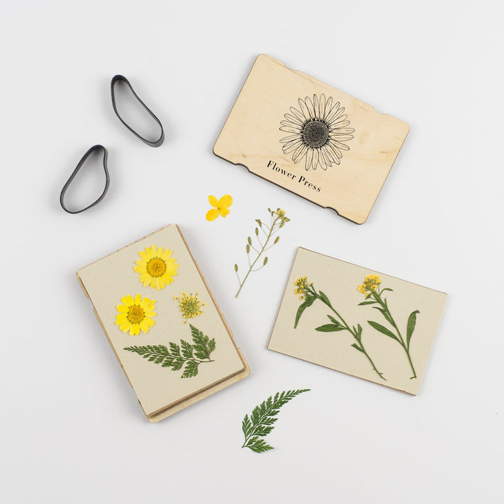 Line Pocket Flower Press by Studio Wald - Petite Belle